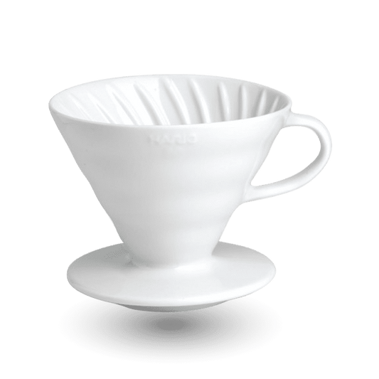 HARIO V60 Kaffeetropfer aus weißer Keramik-0